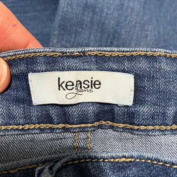 Kensie Jeans Straight Leg Women's Mid-Rise Blue Jeans Size 8 - Picture 2 of 11
